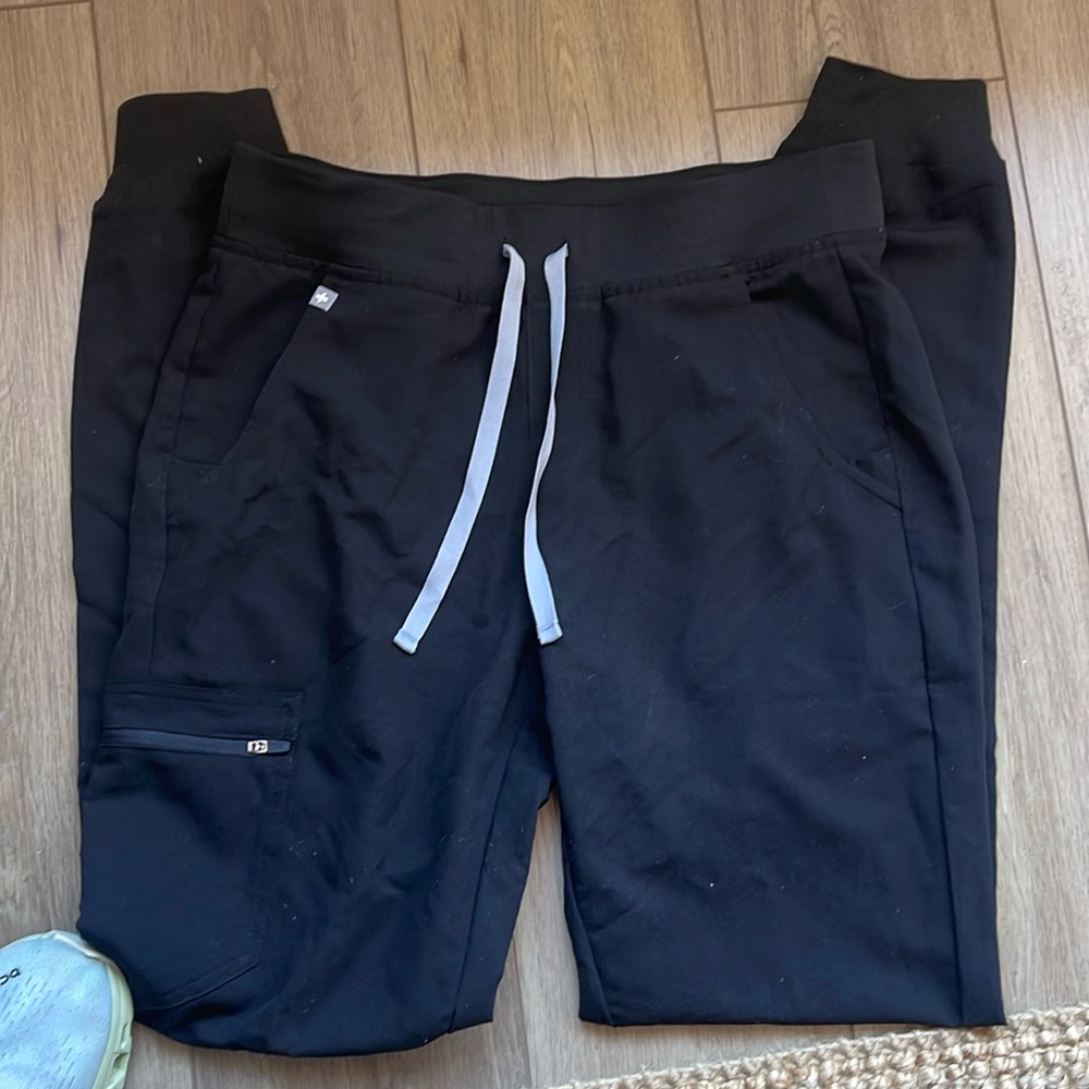 FIGS BLACK SCRUB PANTS SMALL TALL